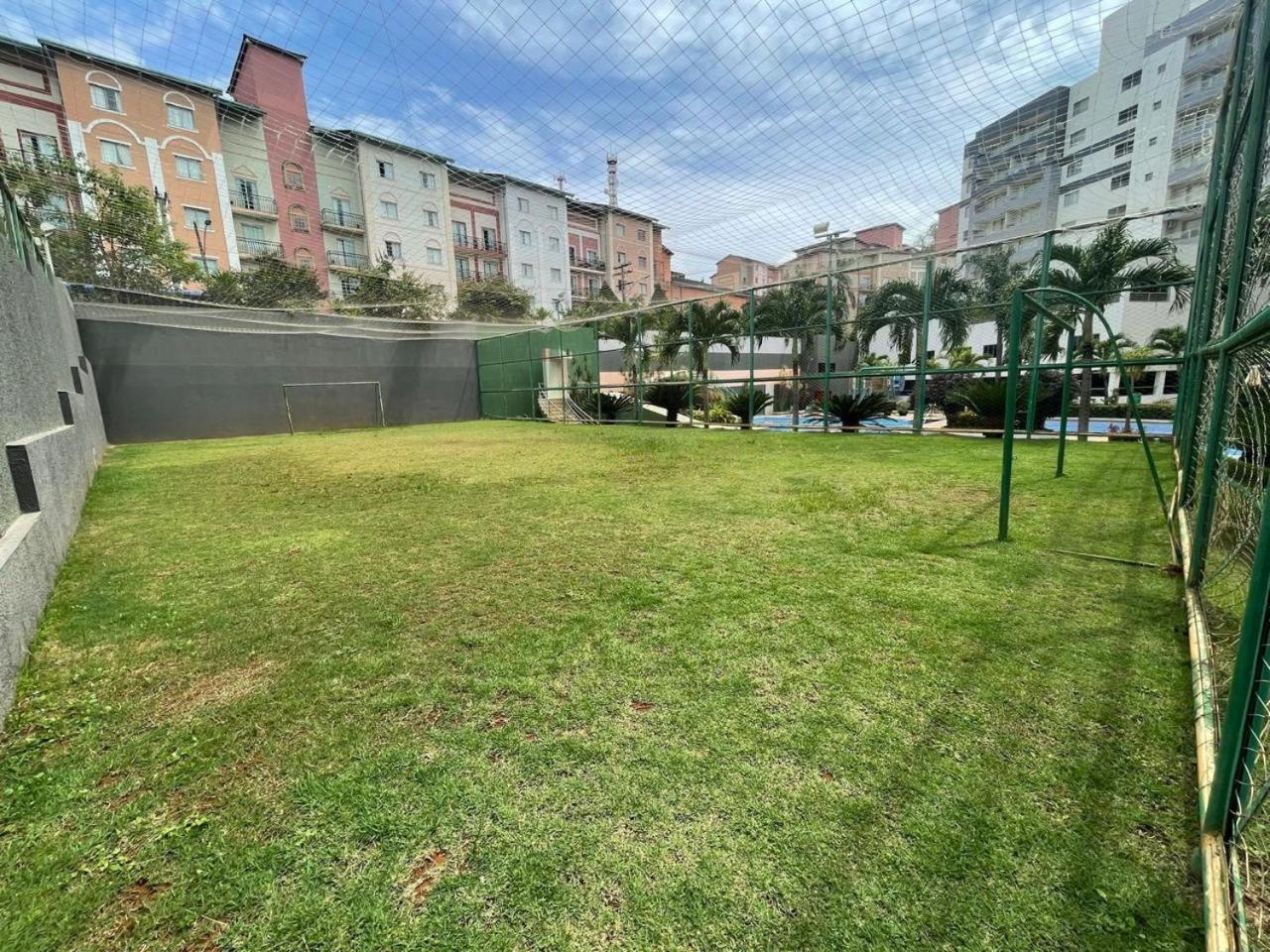 Flat Veredas 305 - 300 Metros Do Hot Park Apartment *